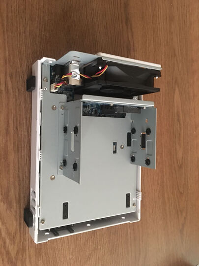 群晖(Synology)DS216j 家庭及个人小型企业适用的 双盘位多功能存储服务器 晒单图