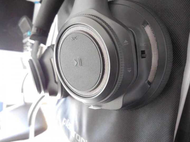 缤特力（Plantronics）BackBeat PRO 2 特别版 主动降噪立体声蓝牙耳机 音乐耳机 通用型 头戴式 黑灰色 晒单图