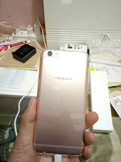 OPPOR9s:最近几年老婆一直都是用的oppo的