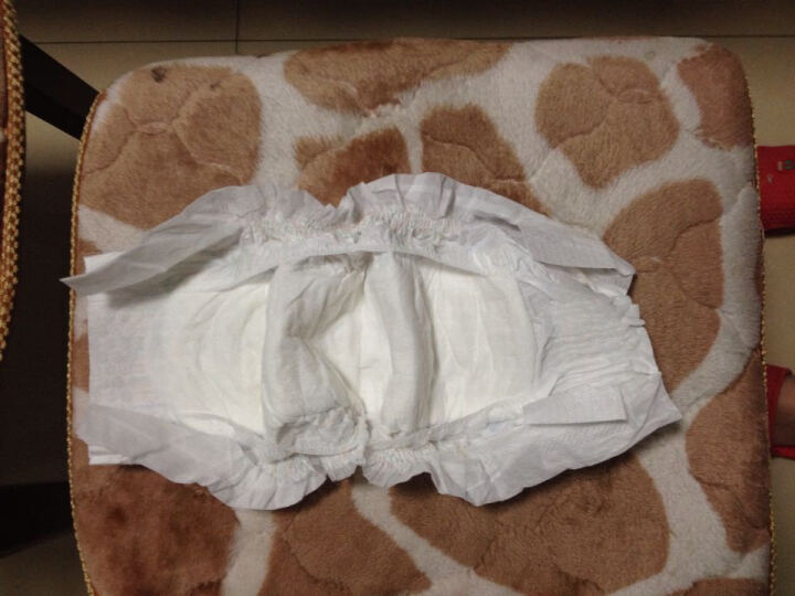 好奇纸尿裤:宝宝长得快,L号比M号纸尿裤长1厘
