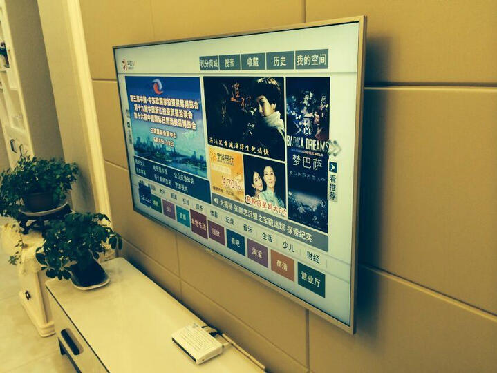 索尼KD-55X8000E:一直觉得电视只有两个牌