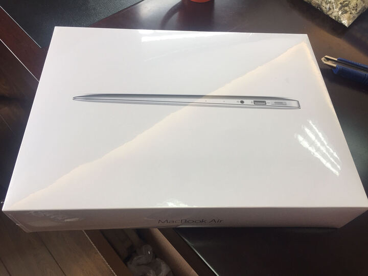 Apple MacBook Air 13.3英寸笔记本电脑 银色(Core i5 处理器/8GB内存/128GB SSD闪存 MMGF2CH/A) 晒单图