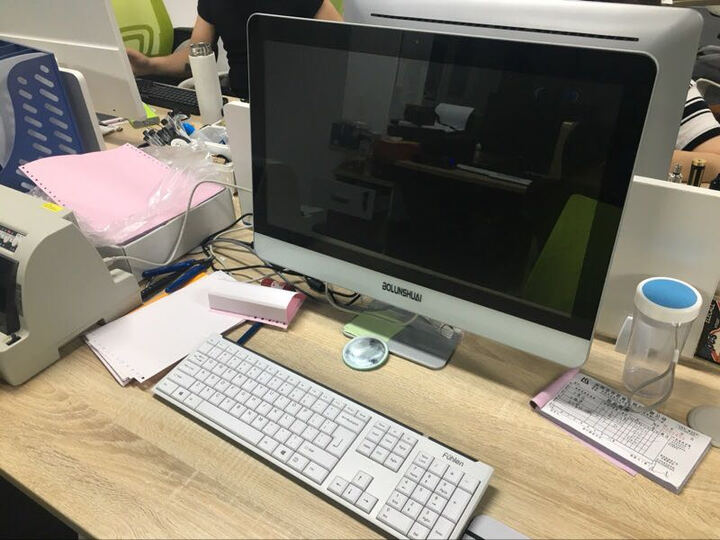 博仑帅(BOLUNSHUAI) 博仑帅23.6-27英寸一体机电脑四核独显主机整机 A10四核 4G+120G HD7670畅玩联盟 23.6英寸 晒单图