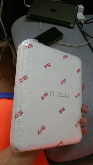 HTCU11:优点:1、外观很美,在路上打电话回头