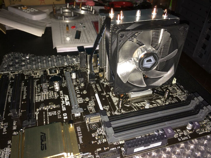 id-cooling se-913x 加固型塔式侧吹cpu散热器 三热管9cm温控静音蓝灯