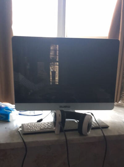 博仑帅(BOLUNSHUAI) 博仑帅23.6-27英寸一体机电脑四核独显主机整机 A10四核 4G+120G HD7670畅玩联盟 23.6英寸 晒单图