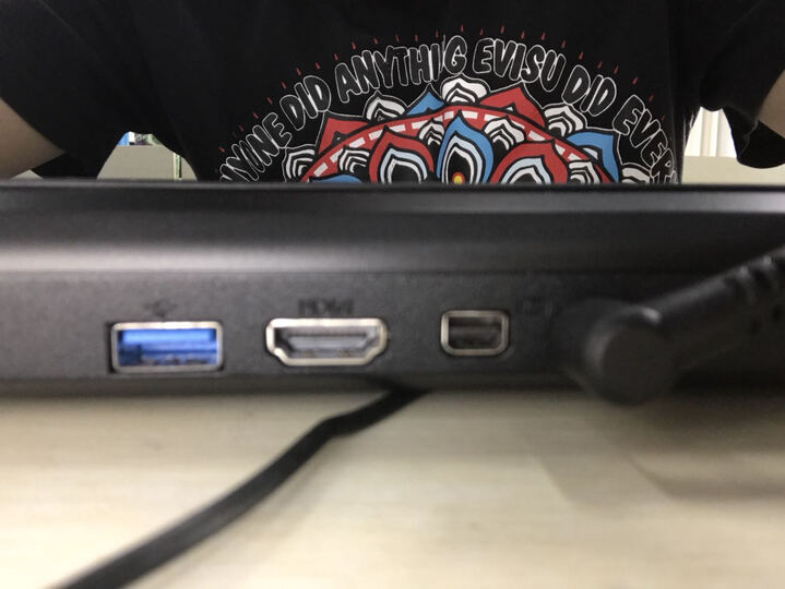神舟(HASEE)战神K680E-G6D1 GTX1050Ti 4G独显 15.6英寸游戏笔记本电脑(i5-7400 8G 1T+128GSSD 1080P)IPS 晒单图