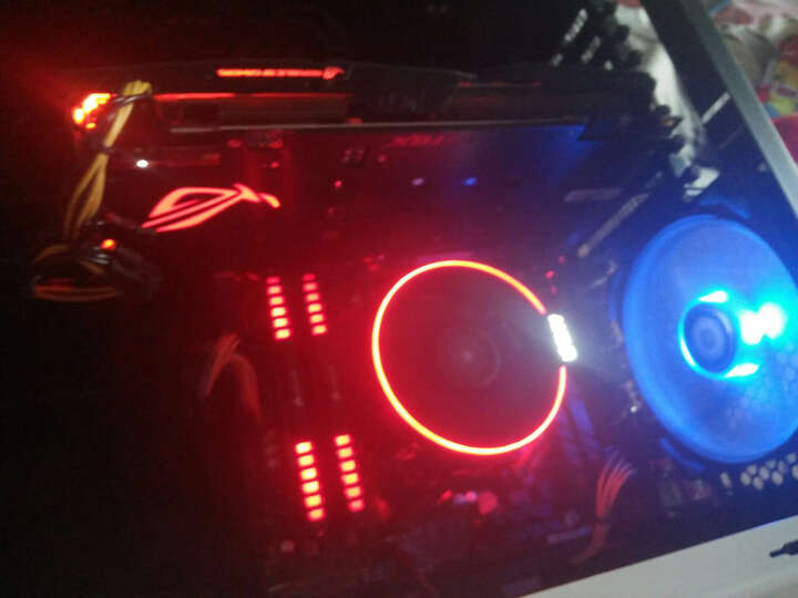 华硕(ASUS)ROG STRIX-GeForce GTX1070-O8G-GAMING 1657-1860MHz 8008MHz GDDR5 猛禽电竞游戏“吃鸡”显卡 晒单图