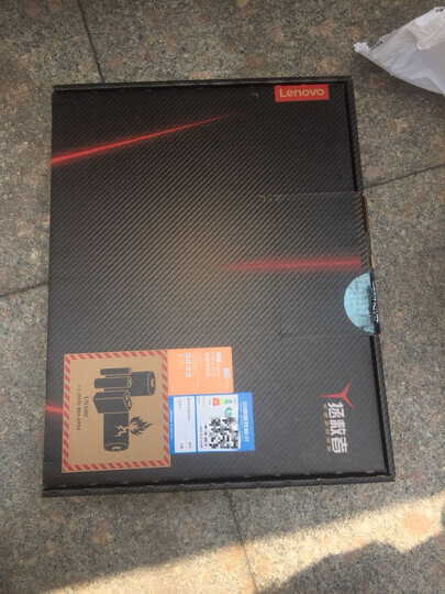 联想(Lenovo)拯救者R720 GTX1060 MaxQ 15.6英寸游戏笔记本电脑(i5-7300HQ 8G 1T+128G SSD6G IPS 黑) 晒单图
