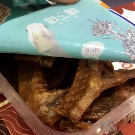 煌上煌(DELIS):不错,味道还可以,就是不是很辣