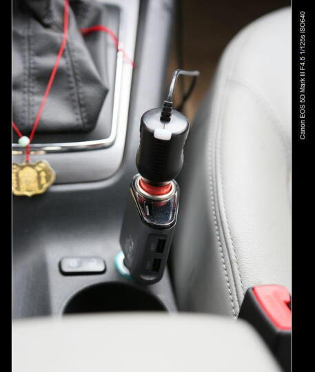 现代(HYUNDAI) 车载充电器车充 三USB汽车充电器点烟器一拖二 电压检测 灰色电压款车充 晒单图