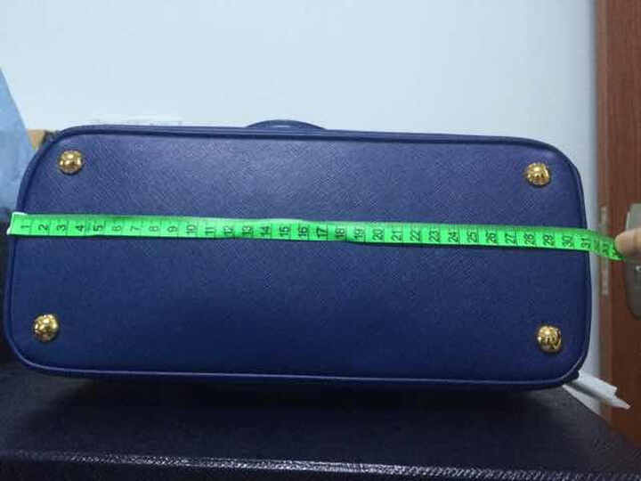 普拉达女士杀手包手提包:包包是正品,但不是杀