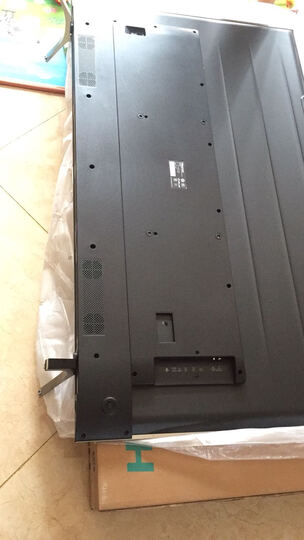 US:在外地刚回,预约今天送货很准时,没挂墙自