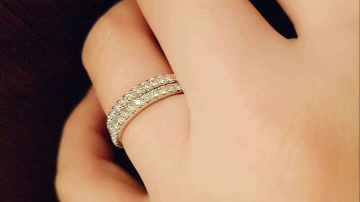 周生生 PROMESSA星宇18K白色黄金戒指钻石排钻结婚戒指87755R 预订预付款，时间约8-10周 晒单图