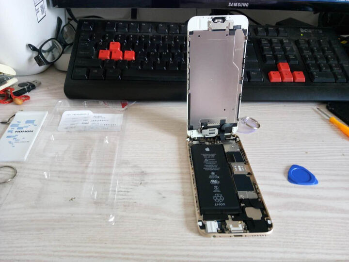 诺希苹果6旗舰MAX:电池很好用,原装电池用了