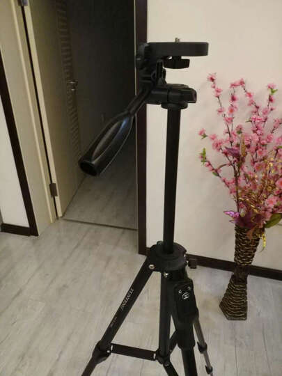 云腾(YUNTENG)VCT-1368RM 手机蓝牙遥控三脚架 微单数码相机摄像机自拍用 优质铝合金超轻便携三角架黑色 晒单图