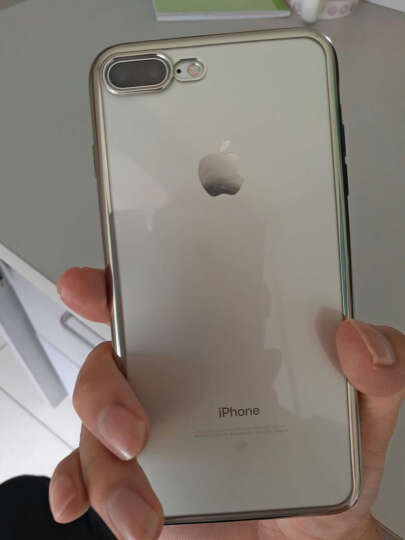 AppleiPhone7 Plus:第一台苹果手机,7plus,银色