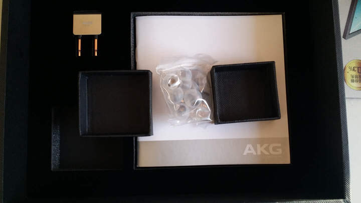 爱科技k3003i:这个耳机真是吊炸天了,第一次买