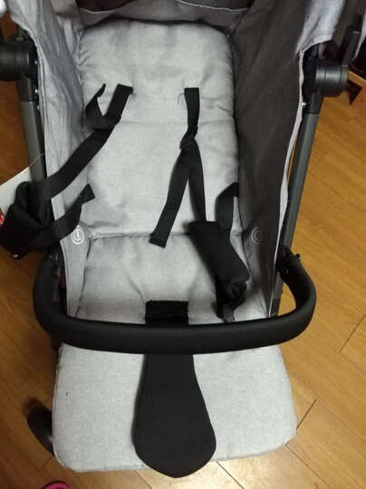 好孩子婴儿推车:真是不错呢?很轻巧,安装非常