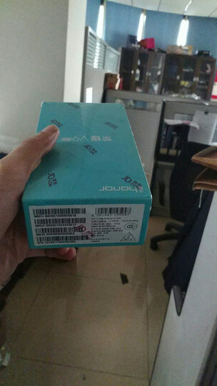 华为荣耀V9 play:京东买手机挺好,发货快质量