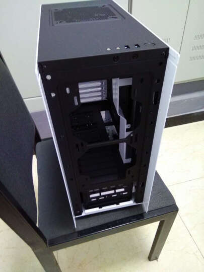 恩杰 NZXT S340 白色 中塔式机箱(钢化面板/支持280水冷与长显卡/侧透/兼容固态硬盘) 晒单图