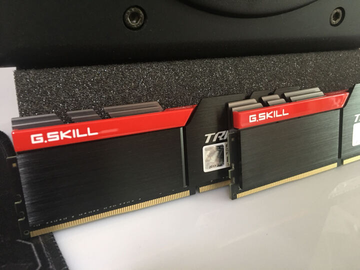 芝奇（G.SKILL）32GB(8G×4)套装 DDR4 3200频率 台式机内存条 Trident Z/捷豹银 晒单图