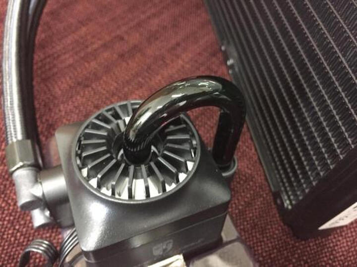 九州风神(DEEPCOOL)船长120白EX水冷CPU风扇散热器 (多平台/AM4平台/智能温控风扇/可见水冷液/预涂硅脂) 晒单图