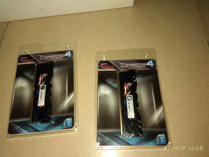 芝奇(G.Skill) Ripjaws 4系列 DDR4 2400频率 8G 台式机内存 (宾利黑) 晒单图