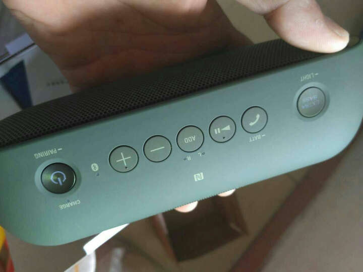 索尼XB20:音质一鸡棒!想不到那么小的体积能