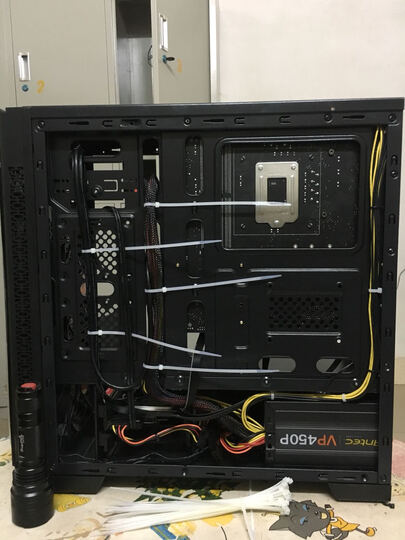 爱国者爱国者(aigo)炫影豪华版机箱白色:自己