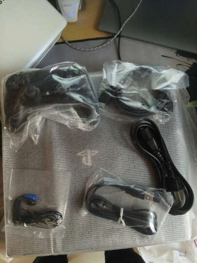 索尼【PS4 Pro 国行主机】PlayStation 4 Pro 电