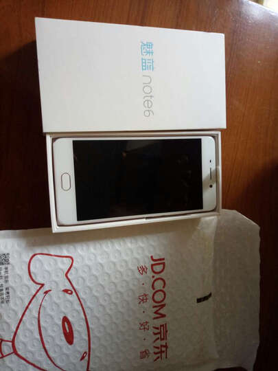 魅族 魅蓝 Note6:宝贝质量不错,颜值高,运行流