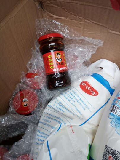 陶华碧老干妈油辣椒:老干妈,凉拌,红烧,香而不