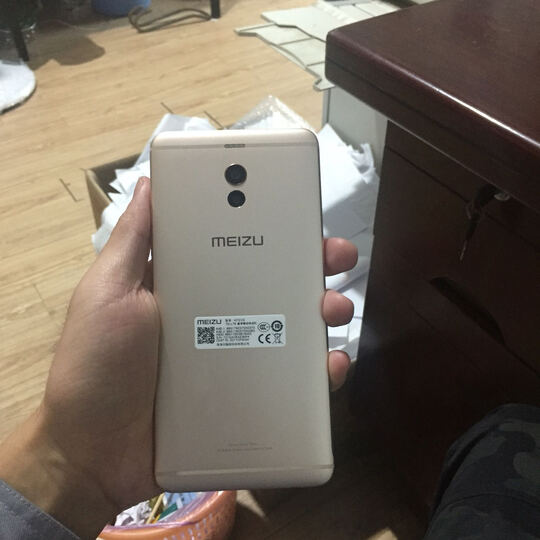 魅族 魅蓝 Note6:手机很好用 拍照比我的ip6还