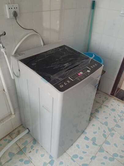 康佳XQB80-712:刚送过了就洗了一桶衣服试了
