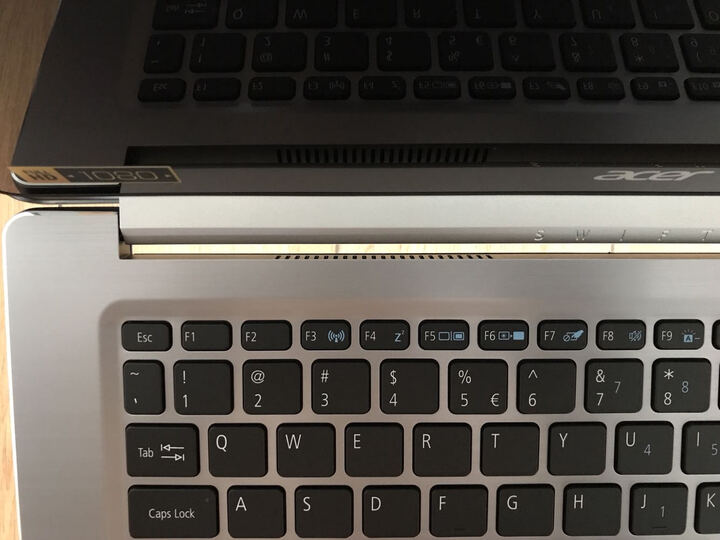 宏碁(Acer)蜂鸟Swift3全金属轻薄本 14英寸笔记本电脑SF314(i5-8250U 8G 256G PCIe SSD IPS Win10)粉小样 晒单图