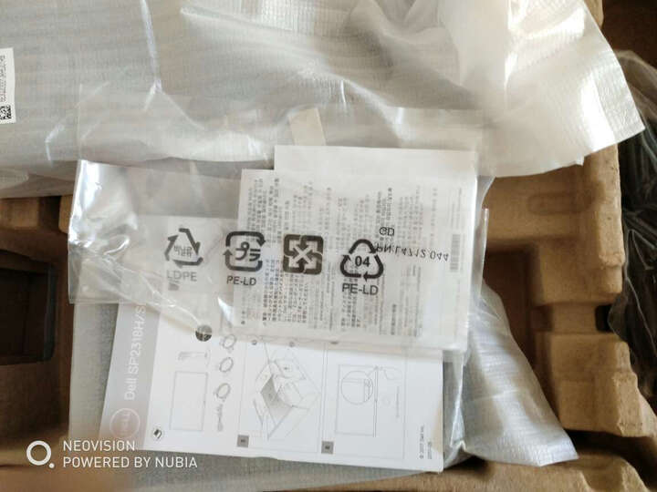 戴尔SP2418H:戴尔的显示器质量都说不错,这