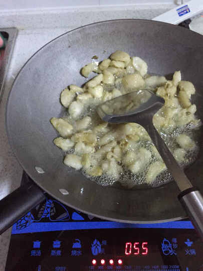 美的(Midea)电磁炉匀火纤薄滑控WH2103(赠汤