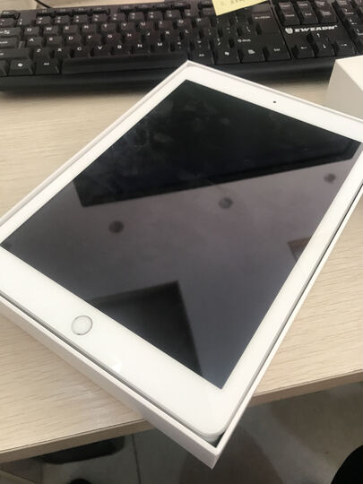 个小时不到就送到了,好快的速度,厉害了京东,机