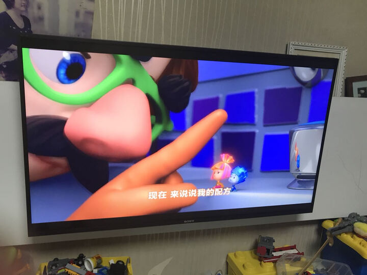 索尼KD-49X7500E:画质非常不错,边框也很轻