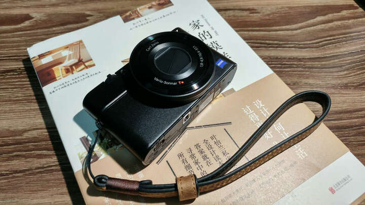 索尼RX100:实测画质不逊色于M4\/3 。买来是
