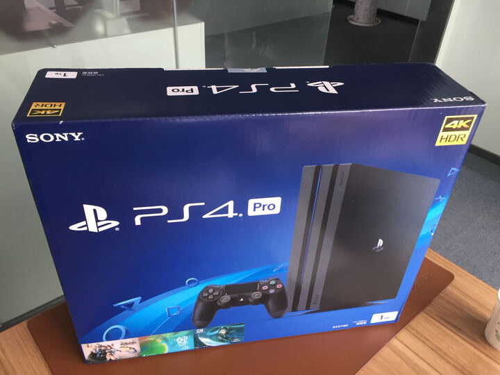 索尼【PS4 Pro 国行主机】PlayStation 4 Pro 电