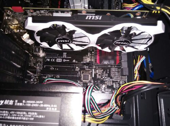 极途 i7 9700/GTX1660 6G/高端吃鸡台式diy电脑整机主播直播电竞游戏组装电脑主机 晒单图