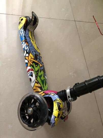 WITESS 滑板车儿童三四轮折叠闪光扭扭车宝宝滑滑车踏板车玩具 拆卸款 小花朵 晒单图