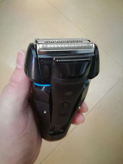 博朗新5系5145电动剃须刀:真心好用。我的胡