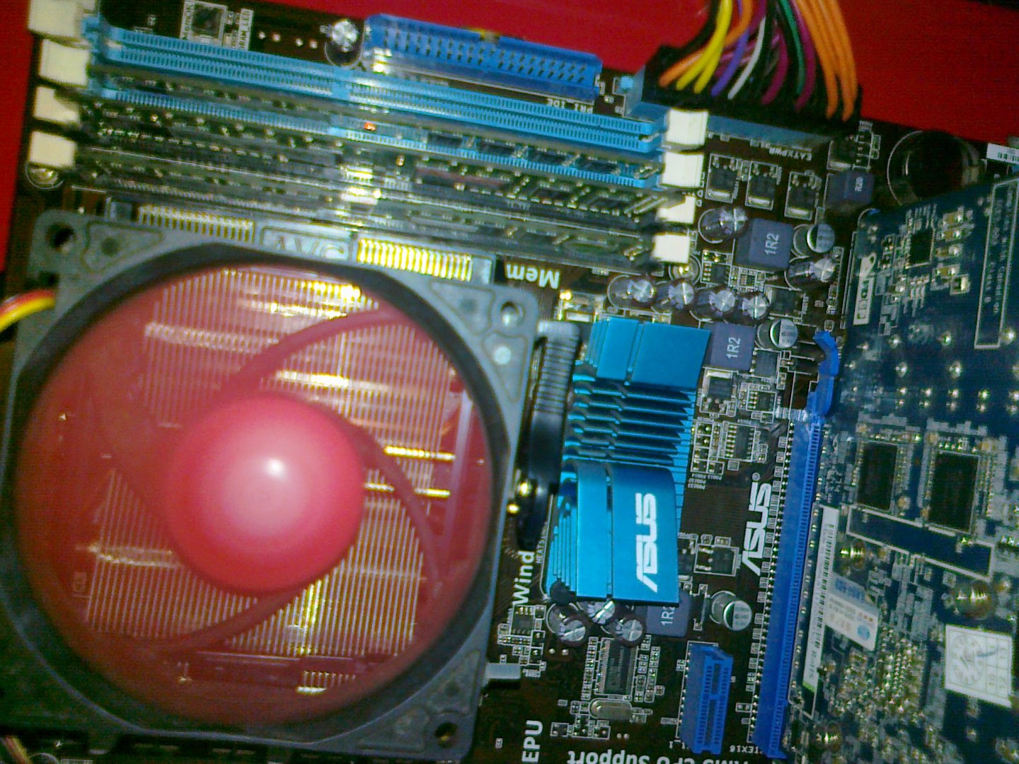 AMD PhenomII×4(四核羿龙2代黑盒)955 盒装