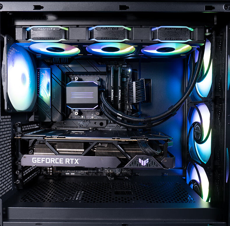 Корпус для компьютера PHANTEKS
