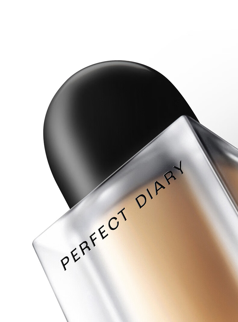 完美日记（PERFECT DIARY）微距粉底液无粉感锁妆不暗沉不脱妆P01冷调偏白生日礼物送女友