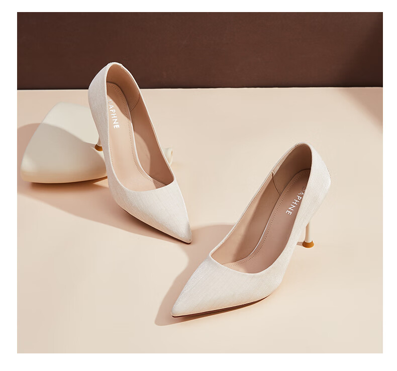 Женские туфли DAPHNE