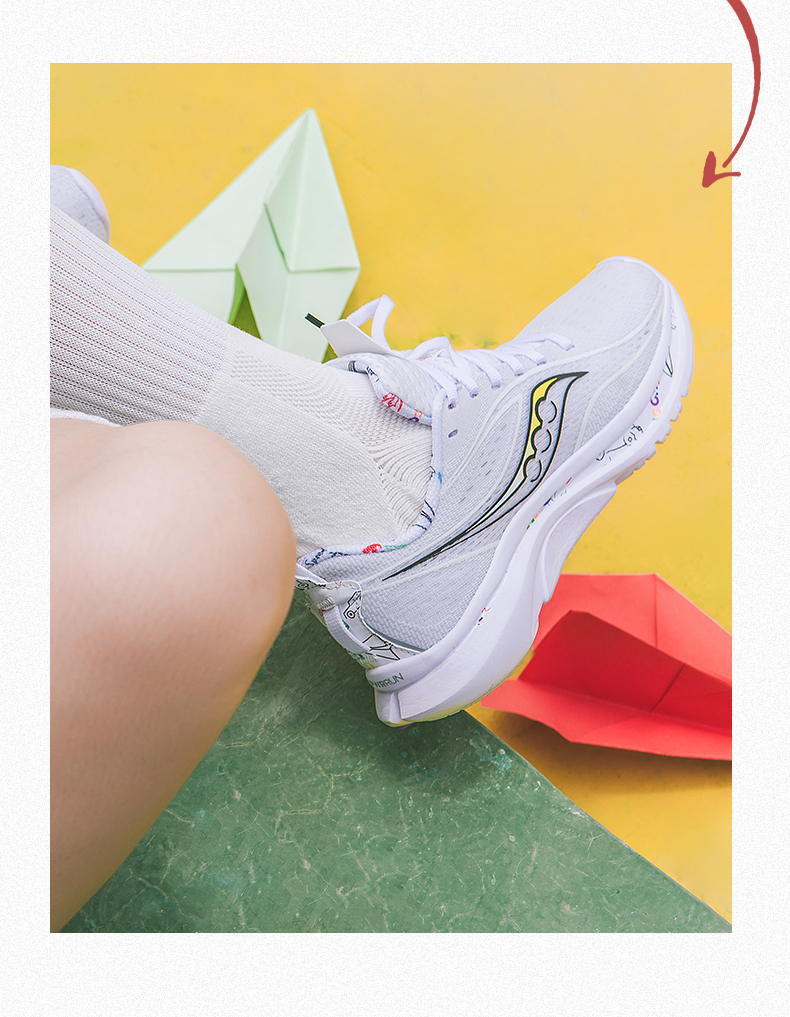 轻量跑鞋_saucony 索康尼 Kinvara 菁华 13 男子跑鞋 S20723-84